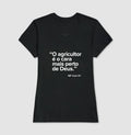 Camiseta MF Cast - O agricultor é o cara mais perto de Deus.